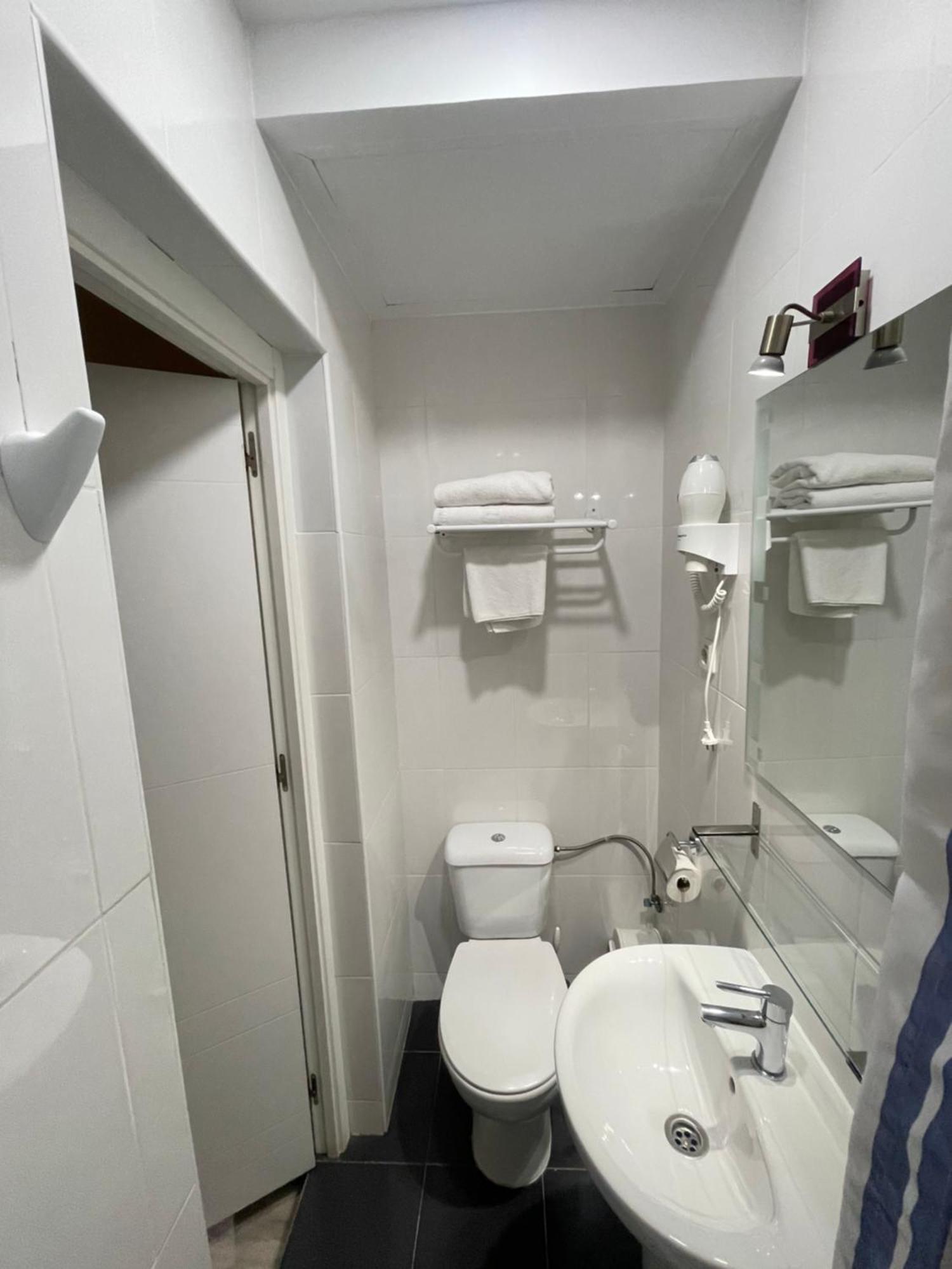 Hostal Oliver Madri Exterior foto