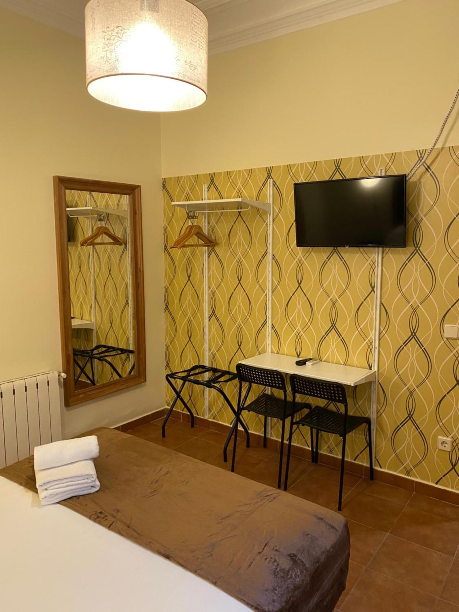 Hostal Oliver Madri Exterior foto